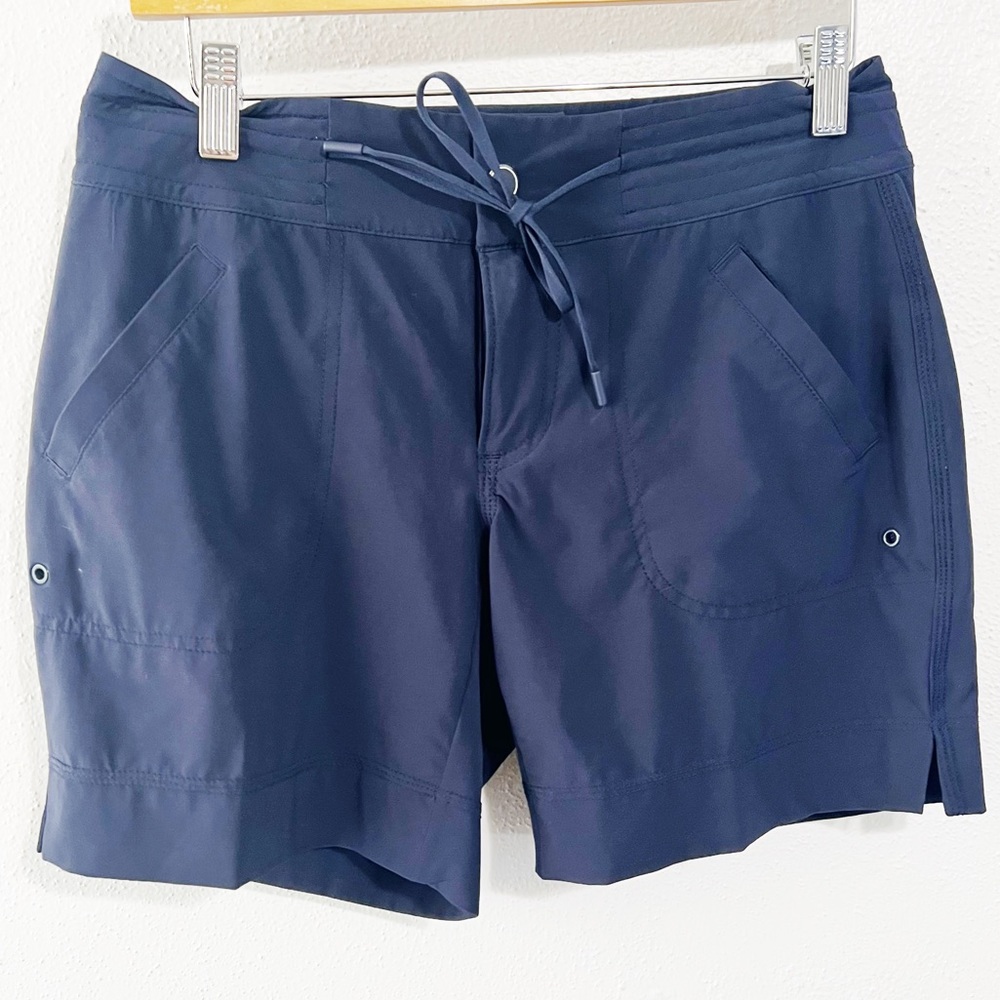 Athleta navy Hudson shorts size 2